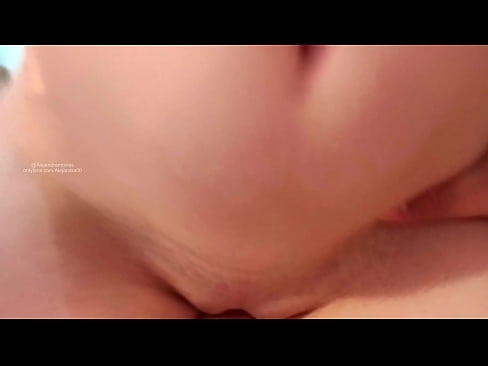 ❤️ Spím v pokoji své sestry a tak jsem se probudila ❤❌ Domácí porno u nás ❤