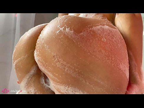 ❤️ Bruneta masturbuje kundu vibrátorem až k intenzivnímu orgasmu ve sprše ❤❌ Domácí porno u nás ❤